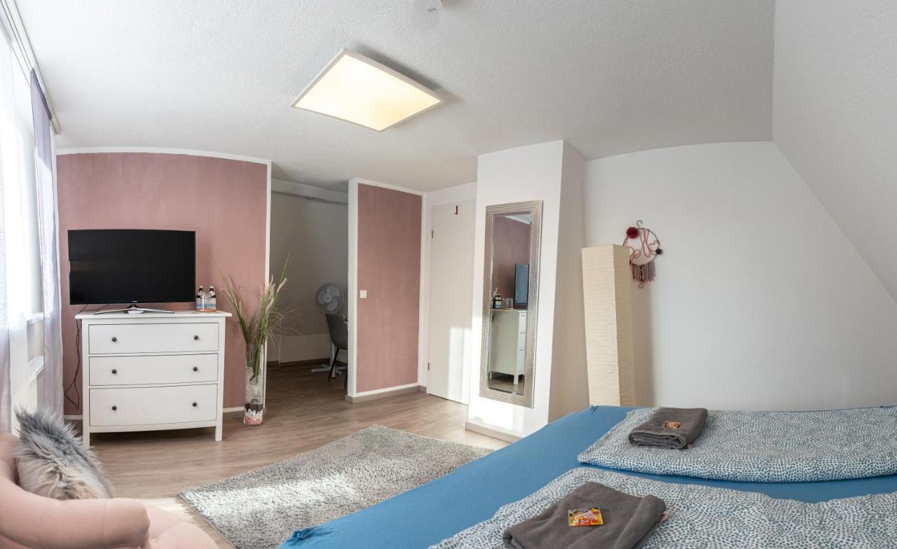 #2 Grosses Zimmer Mit Pool Und Garten Memmingen Eksteriør billede