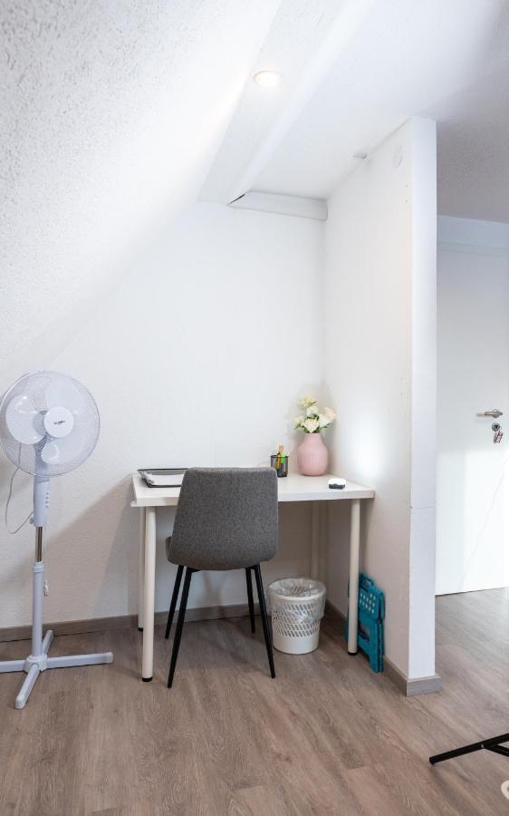 #2 Grosses Zimmer Mit Pool Und Garten Memmingen Eksteriør billede